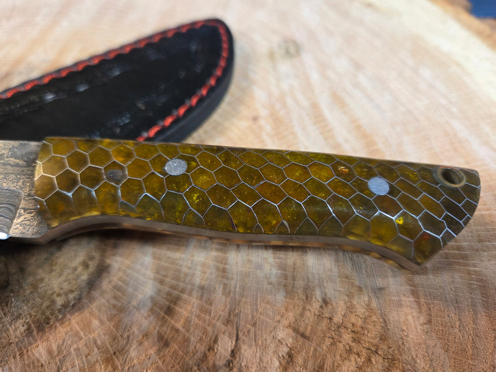 3 1/4" blade San Mai Damascus with honeycomb handle