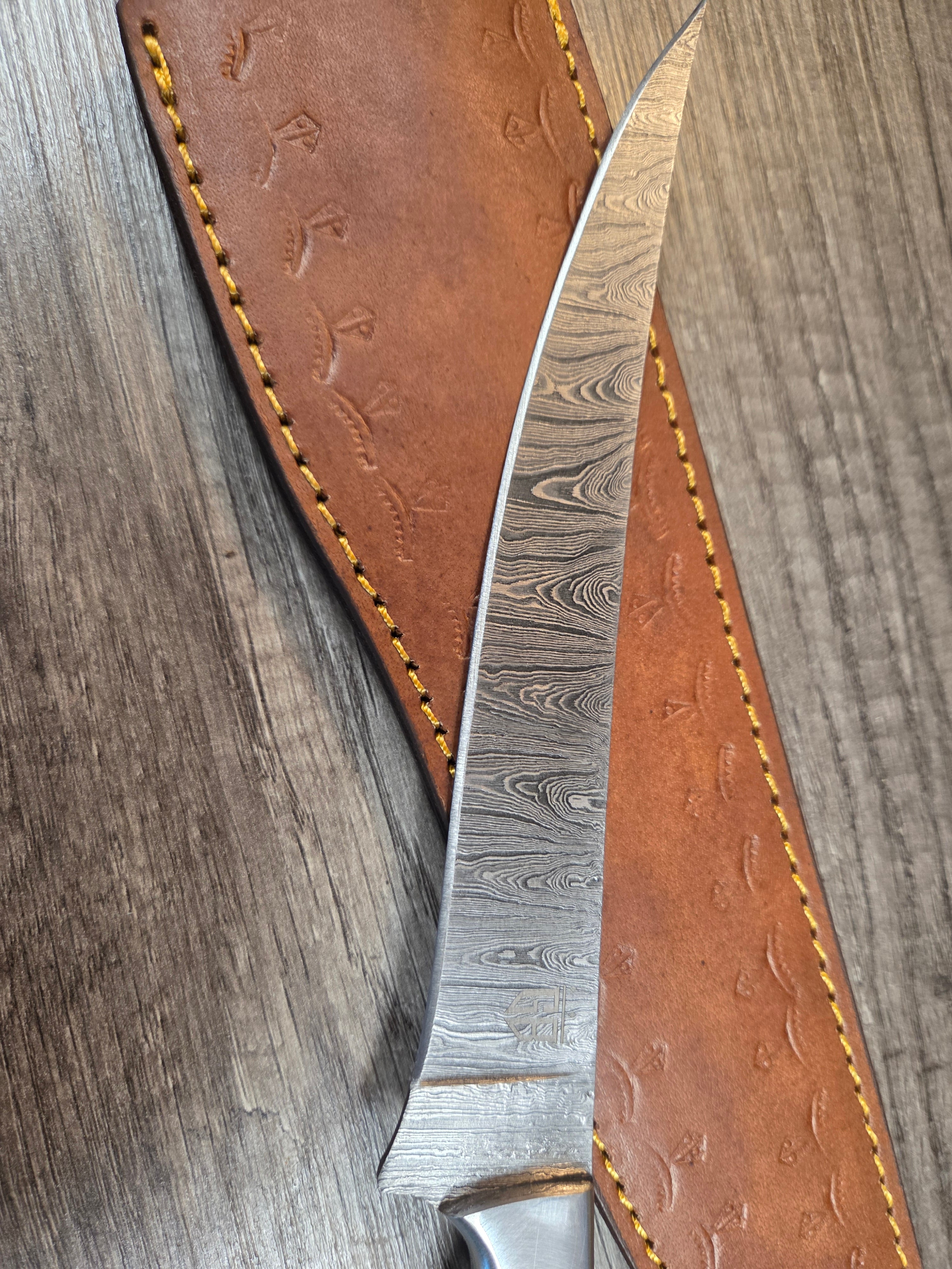 8" blade Damascus filet with honeycomb handle